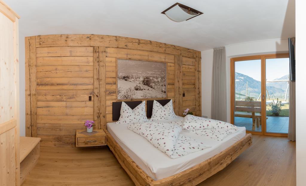 Krebishof Agriturismo Schenna Exterior photo